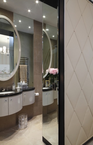 casa forma mayfair luxury nursery ensuite bathroom mirror